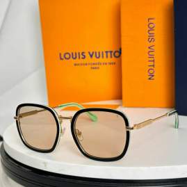 Picture of Louis Vuitton Sunglasses _SKUfw76366580fw